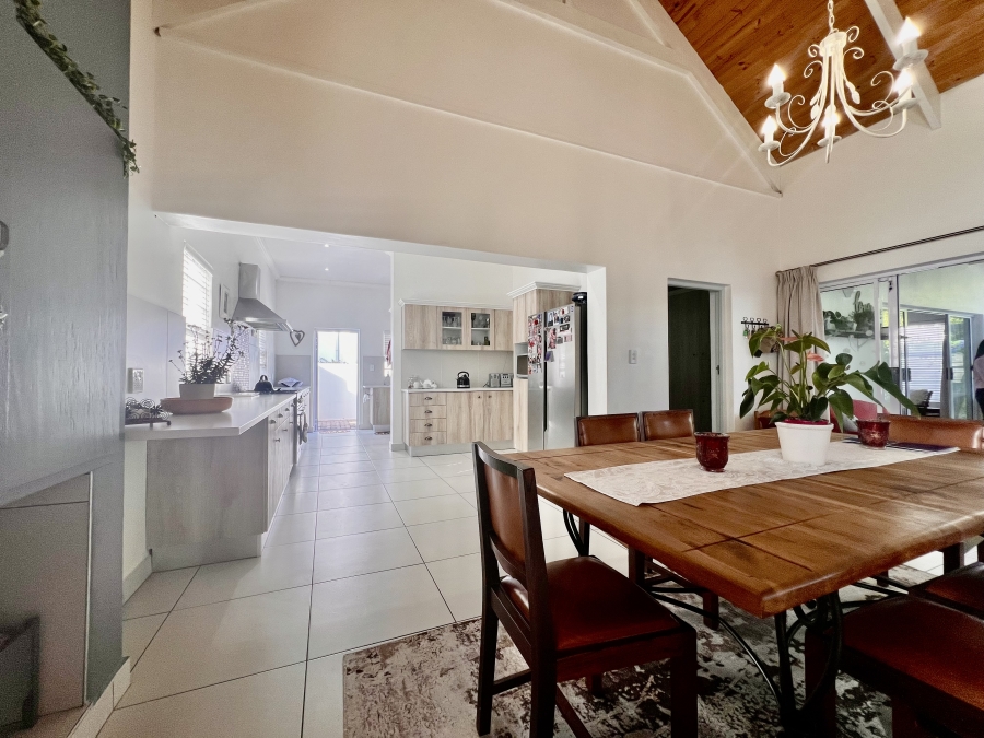 4 Bedroom Property for Sale in The Cove Western Cape